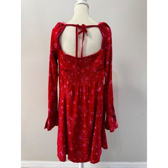 FREE PEOPLE Bell Sleeve Floral Mini Peasant Dress Size large new - Picture 6 of 8